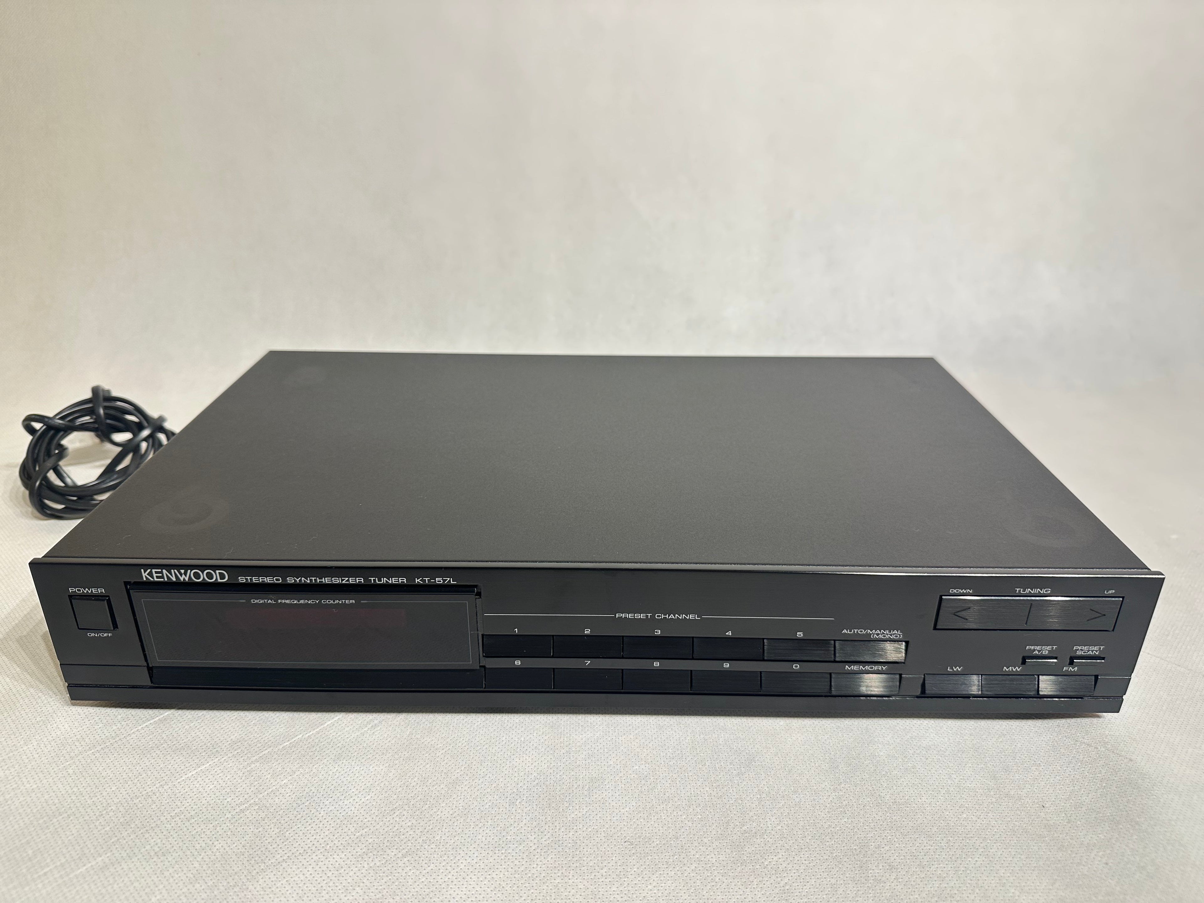 Kenwood KT-57L AM-FM Stereo Tuner | Gut bis Sehr Gut