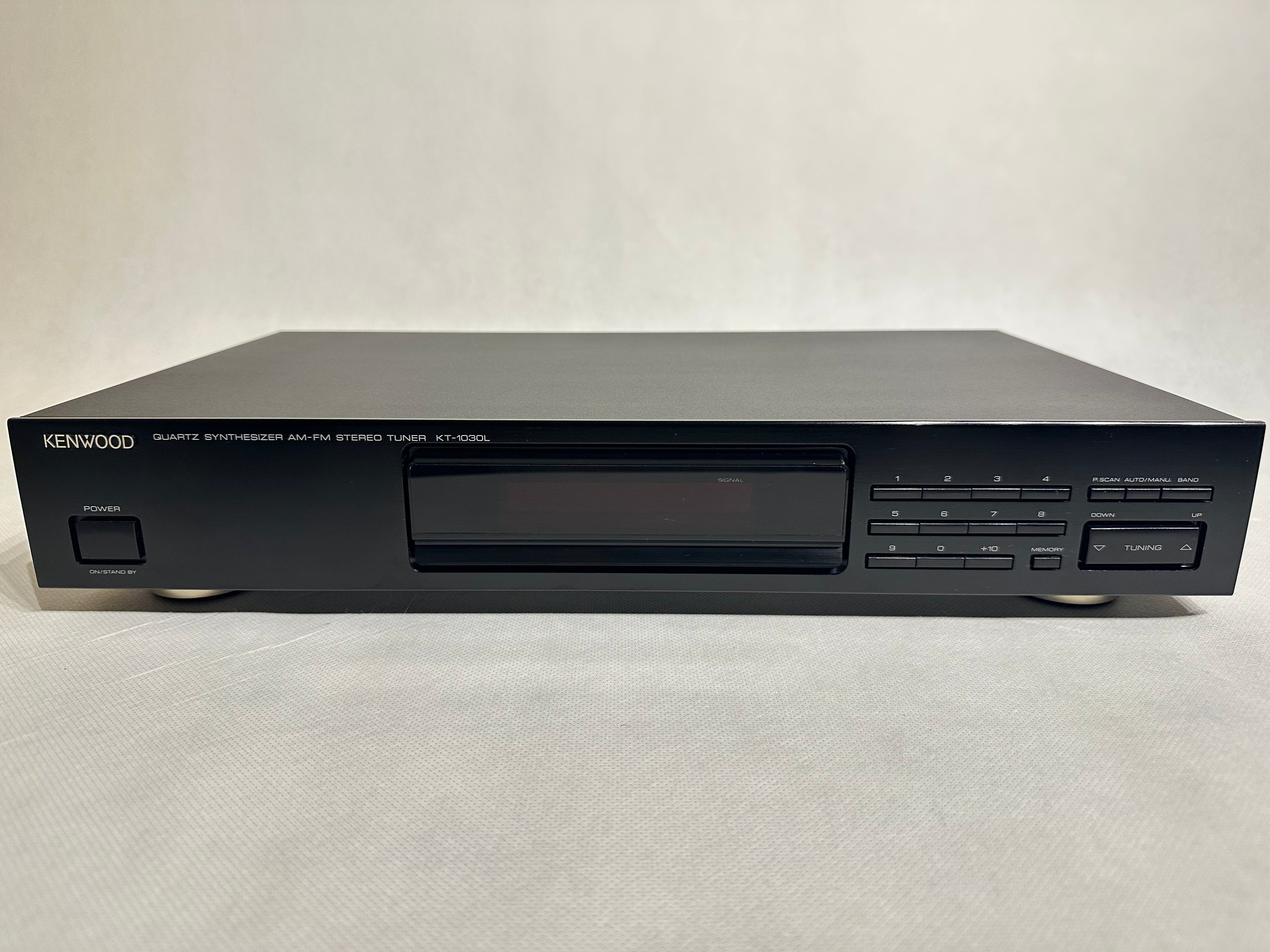 Kenwood KT-1030L AM-FM Stereo Tuner | Sehr Gut